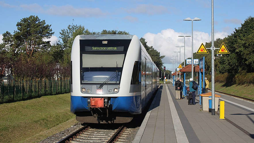 Bahn-Urlaub Usedom - UBB Usedomer Bäderbahn in Swinoujscie Centrum